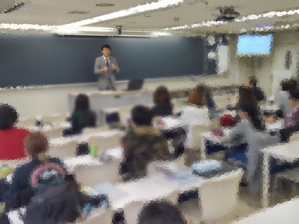 学校さまへの就活ガイダンス風景。面接の受け方。